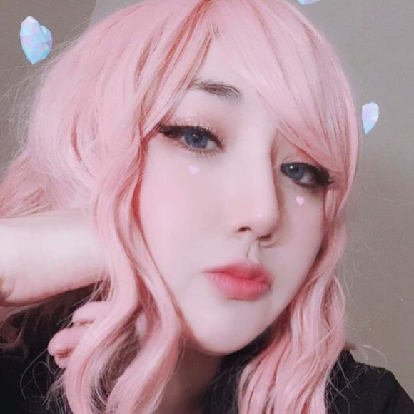 Poshmark profile picture for @astra